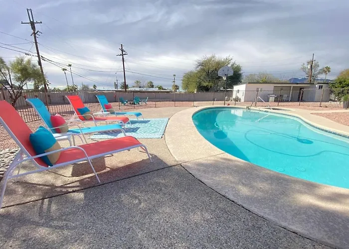 Pool, Hot Tub, 3 Bedroom 3 Ba, Huge Yard, Fenced Сasa de vacaciones