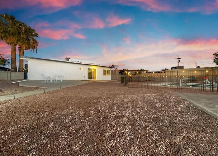 Pool, Hot Tub, 3 Bedroom 3 Ba, Huge Yard, Fenced Сasa de vacaciones